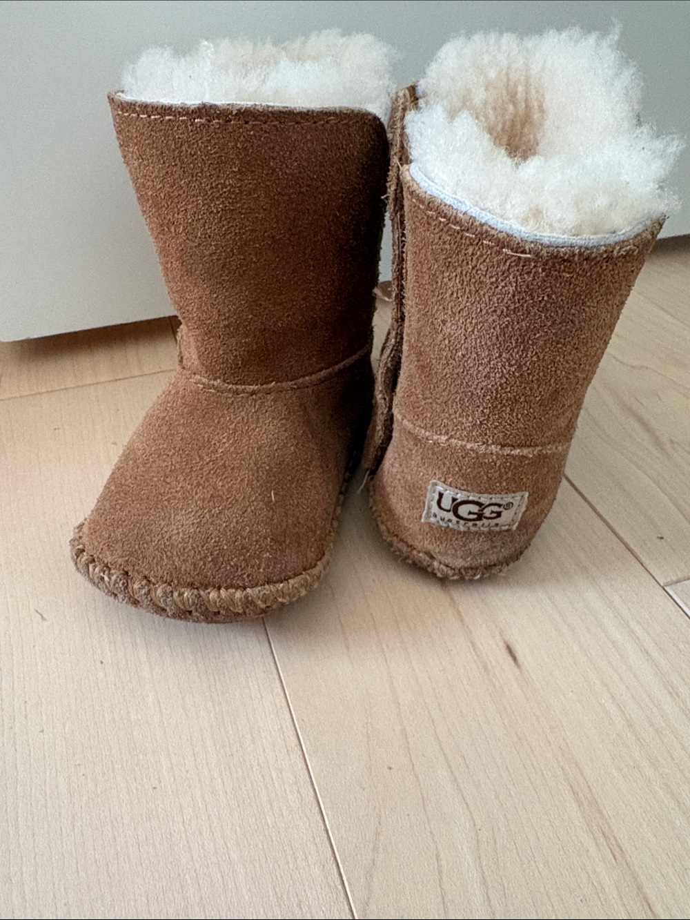 UGG Chestnut Brown Suede Sheepskin Infant Boots